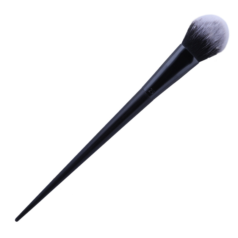 Cọ Highlight hoặc Má Hồng KatVon D25
